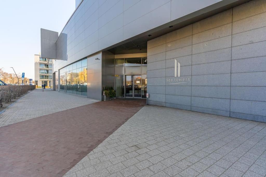 Golden Apartments An Hryniewickiego 6A Gdynia Exterior photo